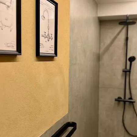 Boutique By K A M E L U 3*