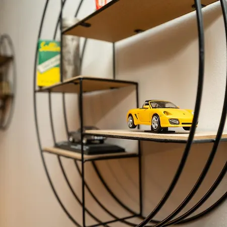 Boutique By K A M E L U 招待所 哥根巴赫