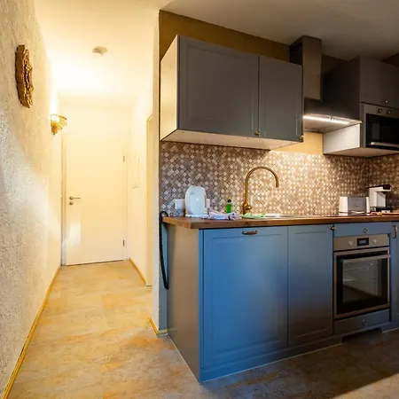 Boutique By K A M E L U 招待所 哥根巴赫