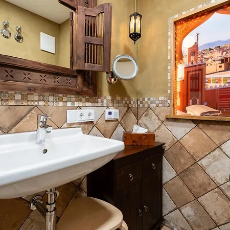 Maison d'hôtes Boutique Suites by K A M E L U